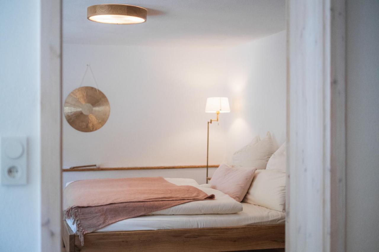 Gehobenes Ambiente In Historischer Wohnung Walting Екстер'єр фото